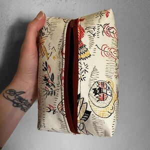 Vintage fabric zippered boxy cosmetic bag
